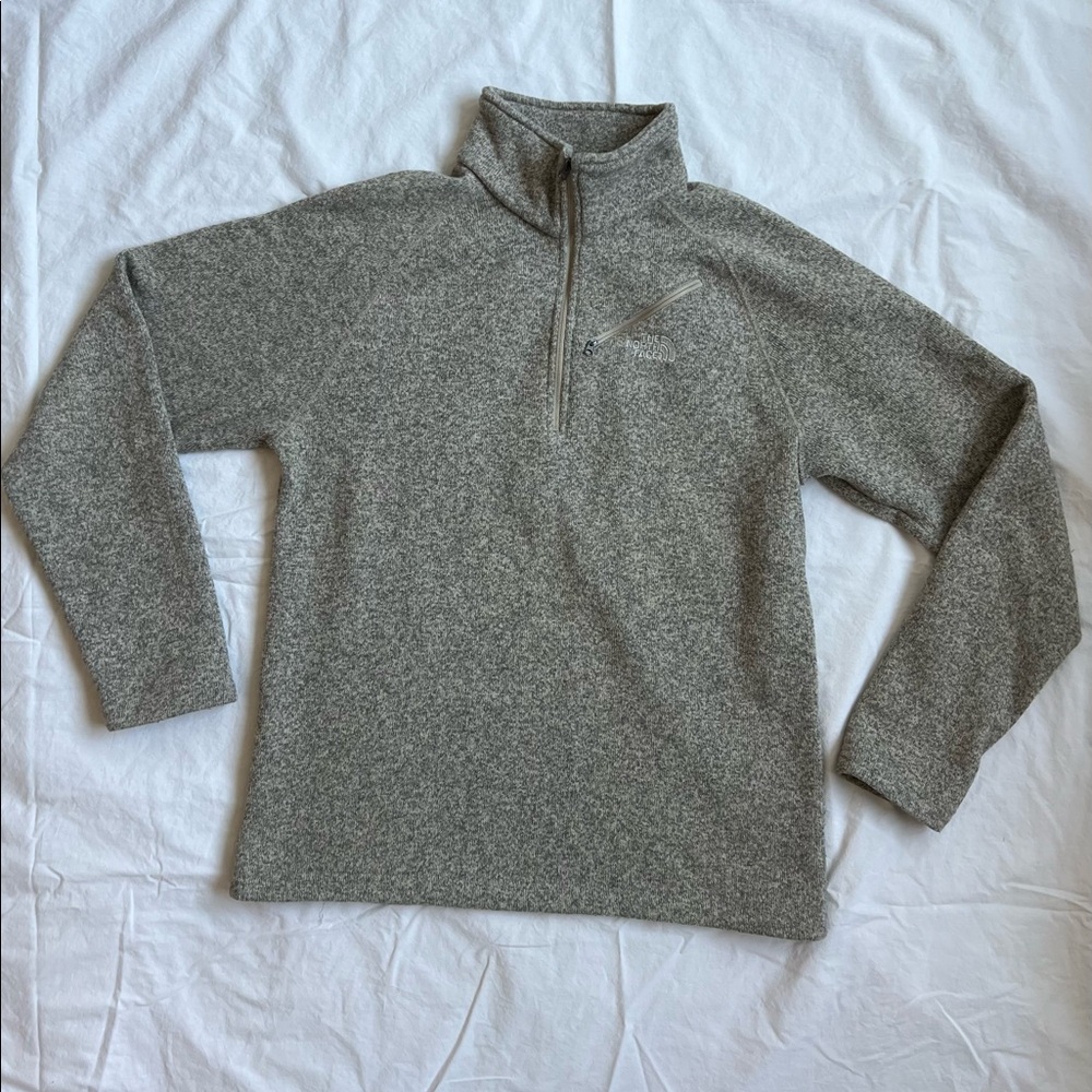 The North Face Men's M Quarter Zip
Sweater Fleece Pullover